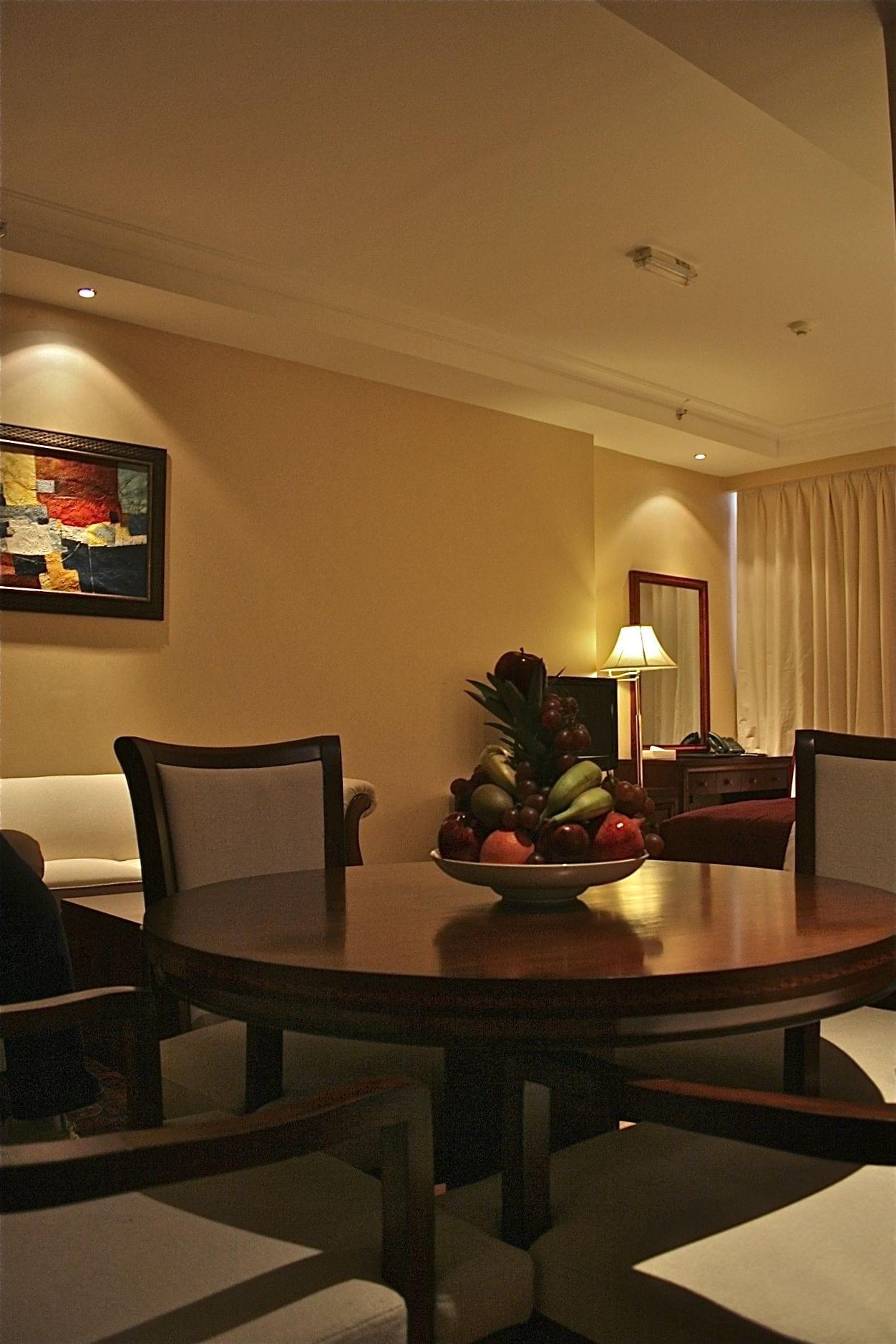 אבו דאבי Trianon Royal Hotel מראה חיצוני תמונה