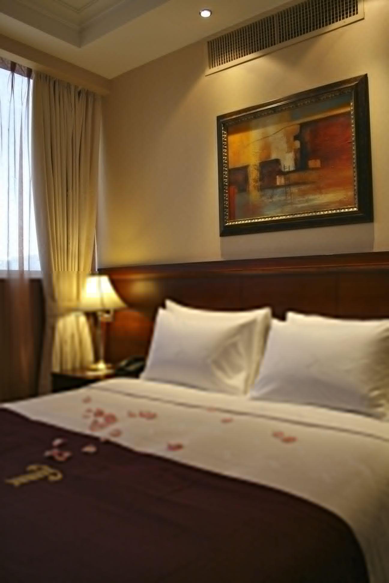 אבו דאבי Trianon Royal Hotel מראה חיצוני תמונה