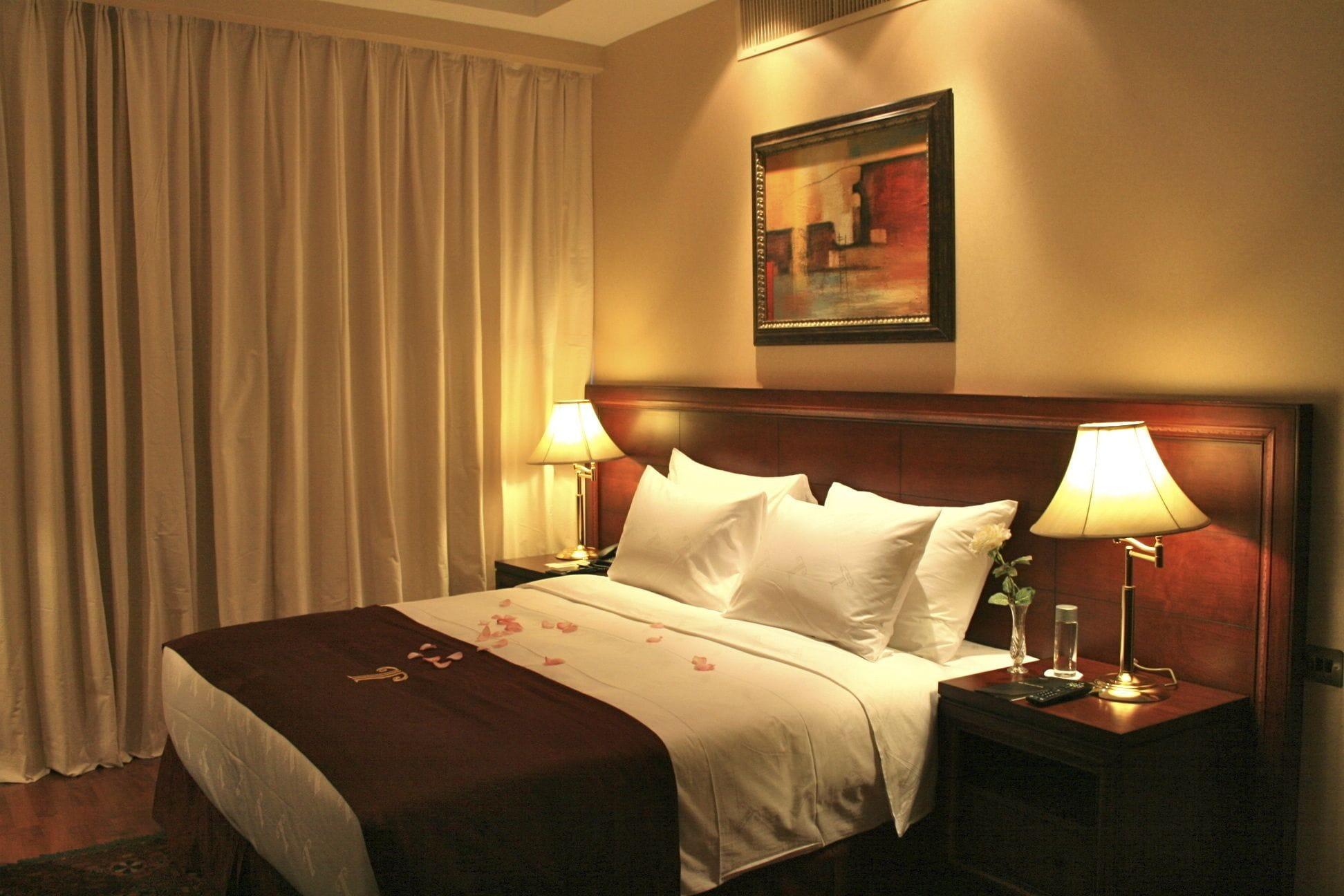 אבו דאבי Trianon Royal Hotel מראה חיצוני תמונה